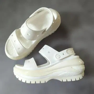 crocs 메가 크러쉬 샌들