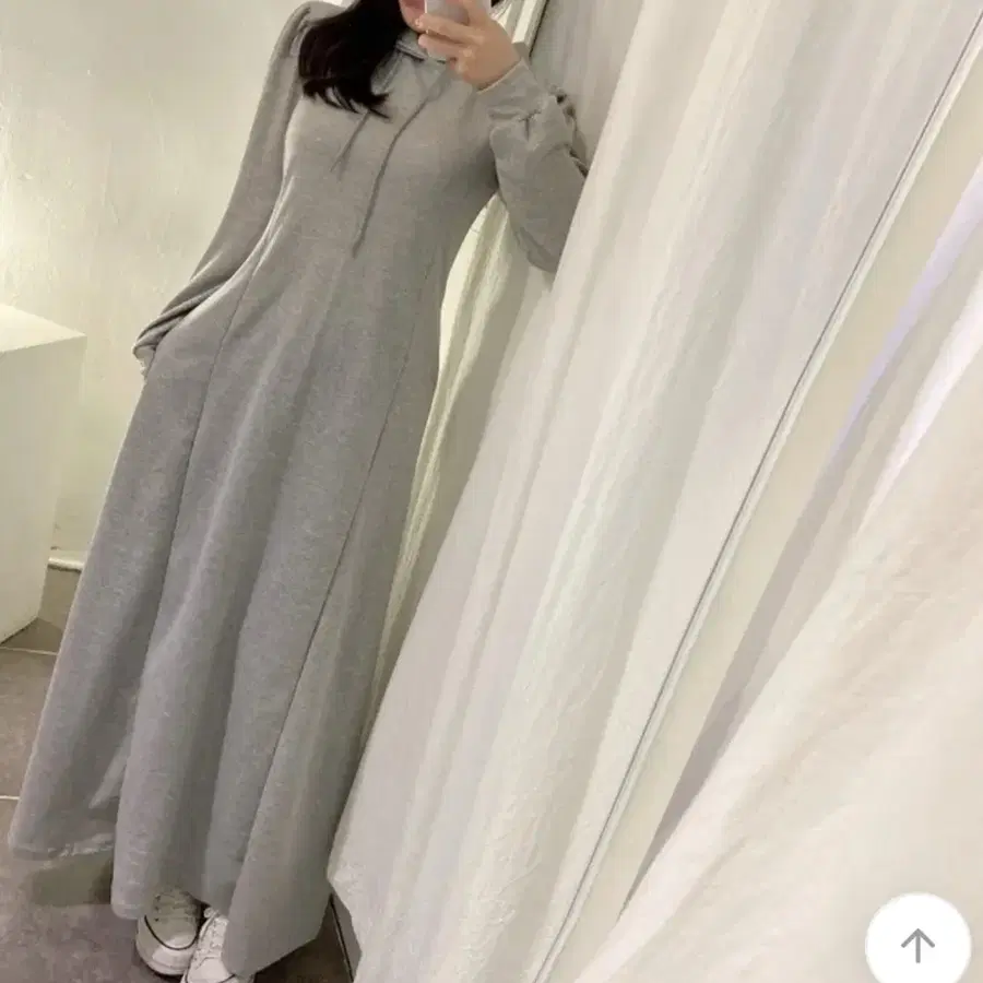 회색 롱후드 원피스