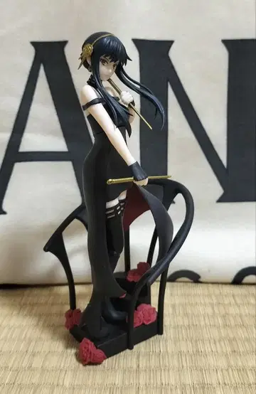 SPY x FAMILY 요르 포저 DXF 피규어