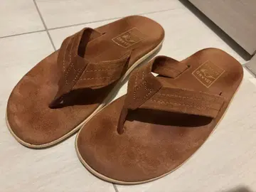 ISLAND SLIPPER 스웨이드 샌들 브라운 28