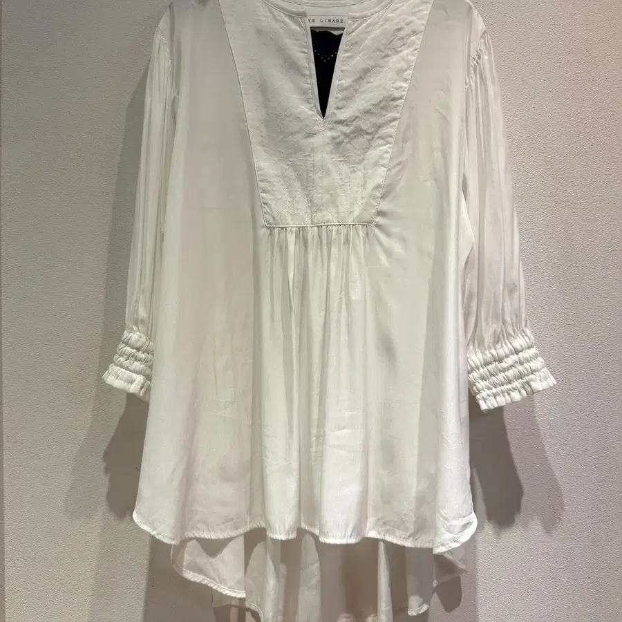 YE LIBARE White Blouse