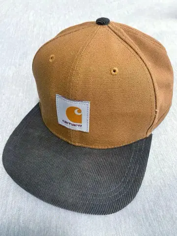 Carhartt Nike 캡 콜라보