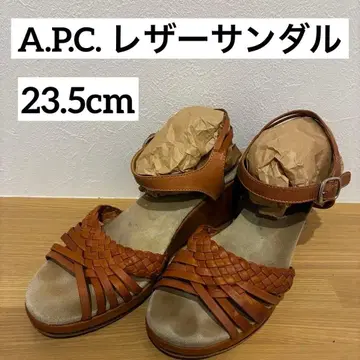 A.P.C. 가죽 뜨개질 웨지솔 샌들