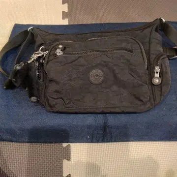 KIPLING 스테디셀러 봄 신상 숄더백 블랙 컨디션 최상