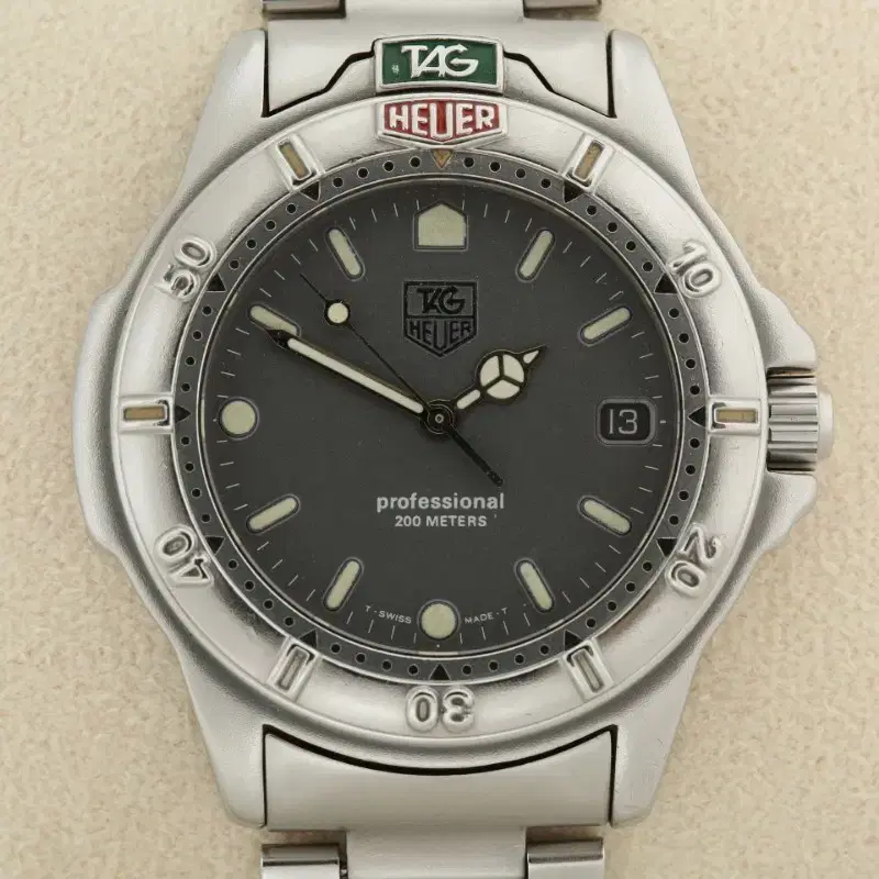 태그호이어 4000 Tag Heuer 200m 메탈릭 그레이 다이얼 쿼츠 시계