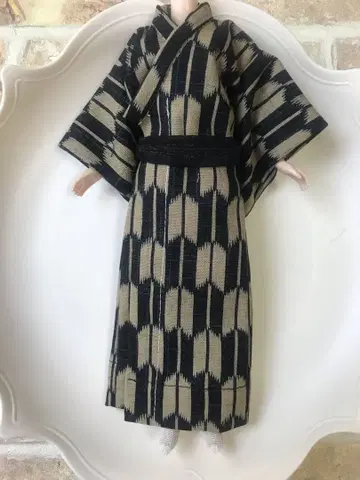 2 다크 네이비 화살 무늬 일본풍 패턴 유카타 기모노 고양이 브라이스 리카짱 아웃핏