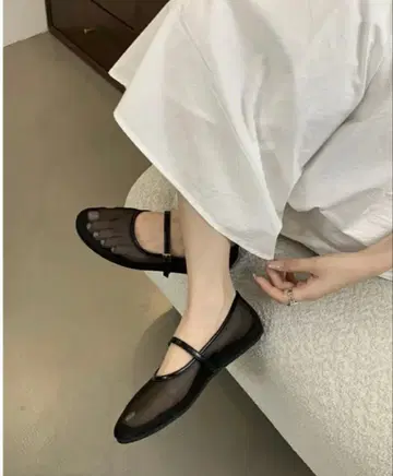 애프리콧 클럽 메쉬 플랫슈즈 발레 슈즈 블랙