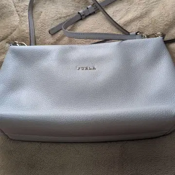 새상품급 FURLA 가죽 숄더백 라이트 그레이
