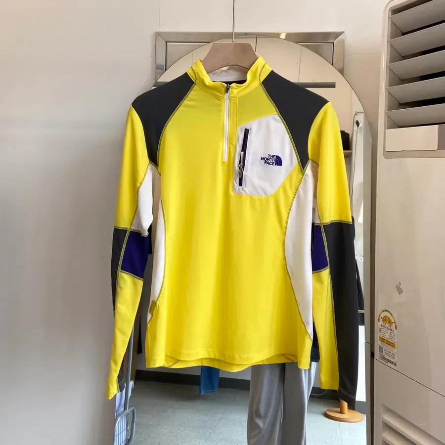 노스페이스 기능성 긴팔 티셔츠 L(90) North Face Tech T shirt