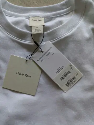 새상품 Calvin Klein 크루넥 T셔츠 화이트 L