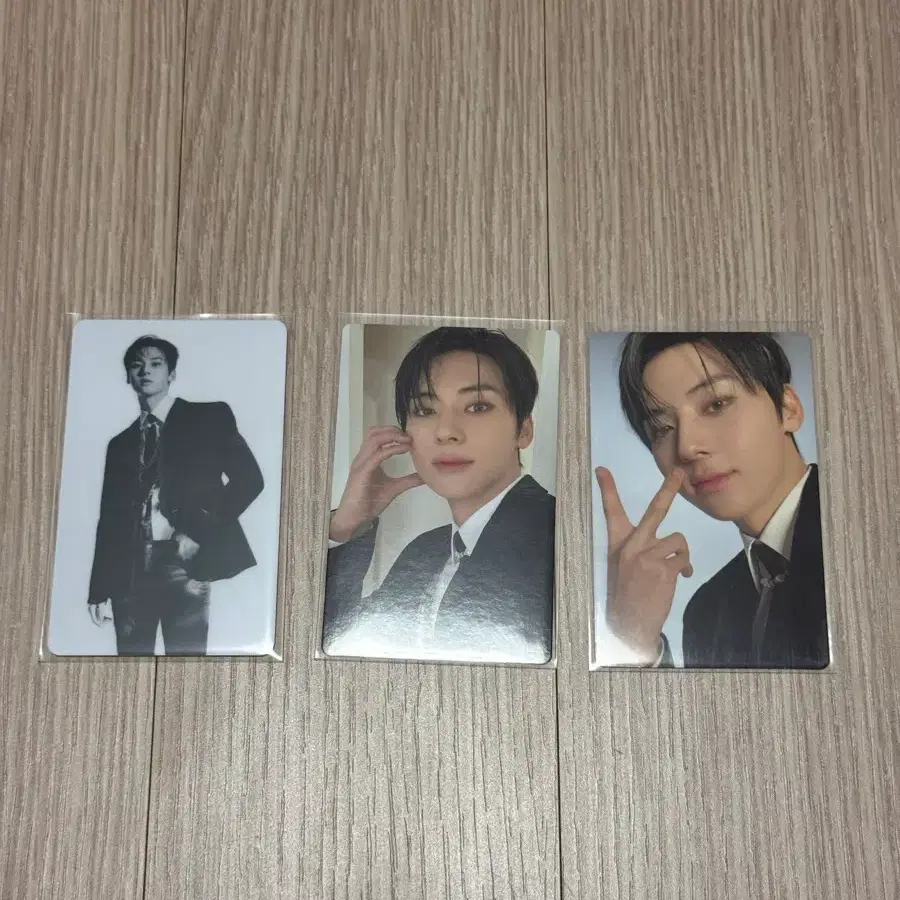 일괄) 'Truth or Lie' - 1st MINI ALBUM (Weverse Albums ver.) 황민현 포카