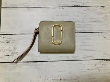 새상품급 MARC JACOBS 접이식 지갑 베이지