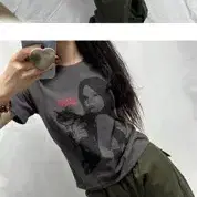 hug cat crop tee