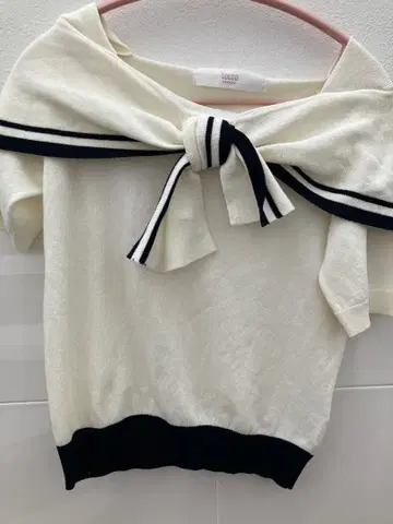 tocco closet 세일러 카라 니트 반팔 화이트