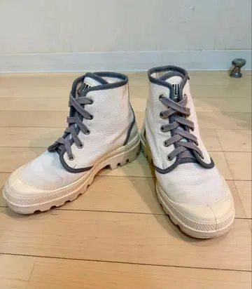PALLADIUM 팔라디움 하이컷 스니커즈 화이트