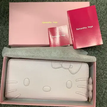 사만다 베가 헬로키티 콜라보 한정판 장지갑