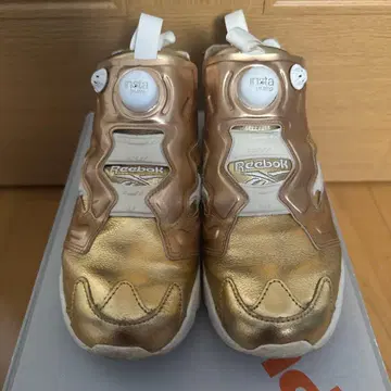 Reebok INSTAPUMP FURY 골드 스니커즈