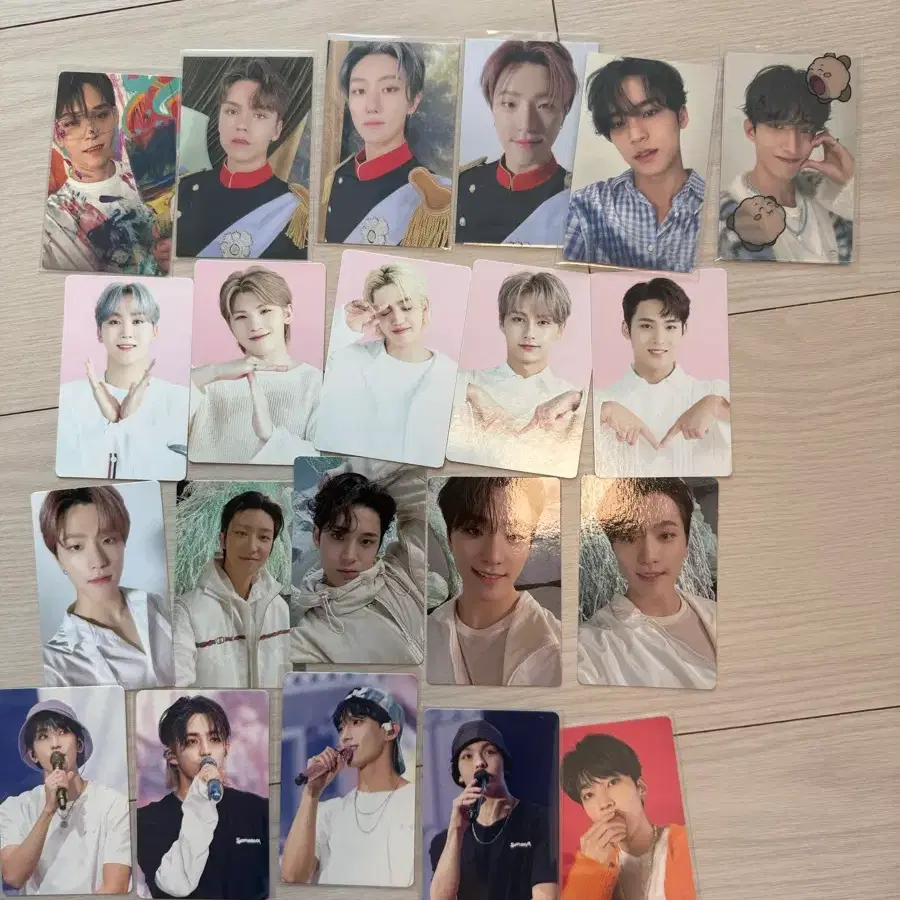 세븐틴 포카 싸게 양도 (민규 도겸 버논 디에잇 디노 위주)