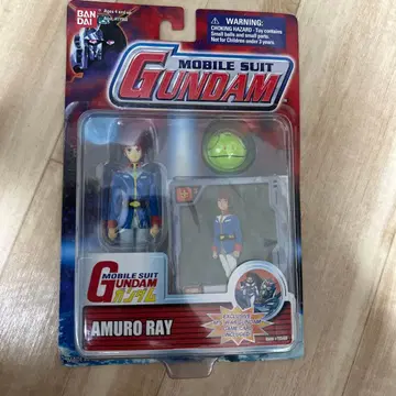 BANDAI MOBILE SUIT GUNDAM 아무로 레이 피규어