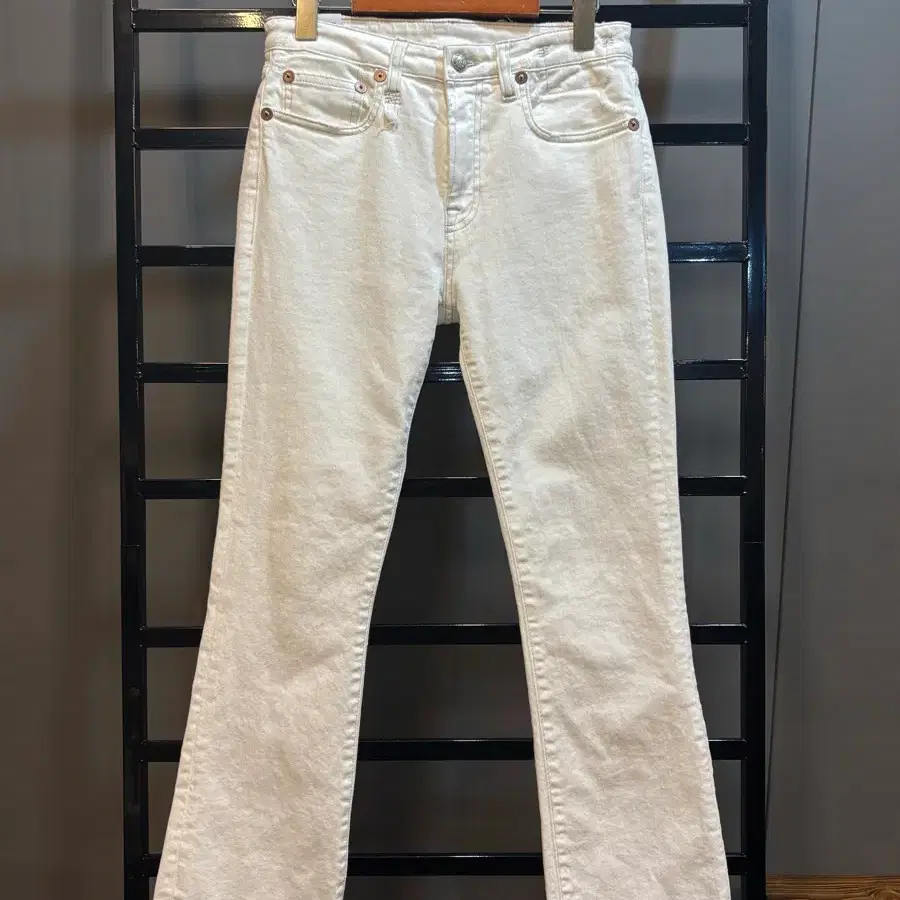 [27] R13(알써틴) KICK FIT 화이트 데님 팬츠 8.9