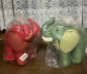 짐 톰슨 코끼리 봉제 인형
