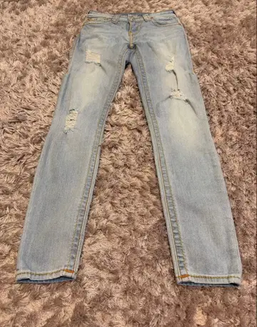 TRUE RELIGION 데미지 스키니 데님