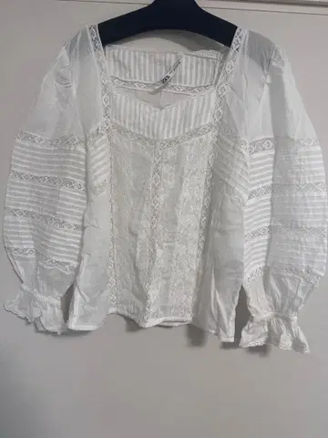ZARA 자라 레이스 블라우스 화이트 S 스퀘어 넥 코튼