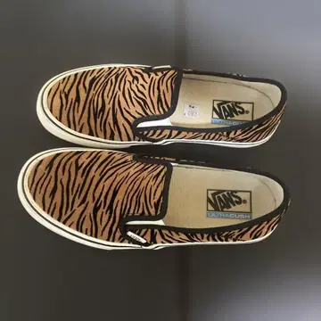 VANS 슬립온 타이거 패턴 스니커즈