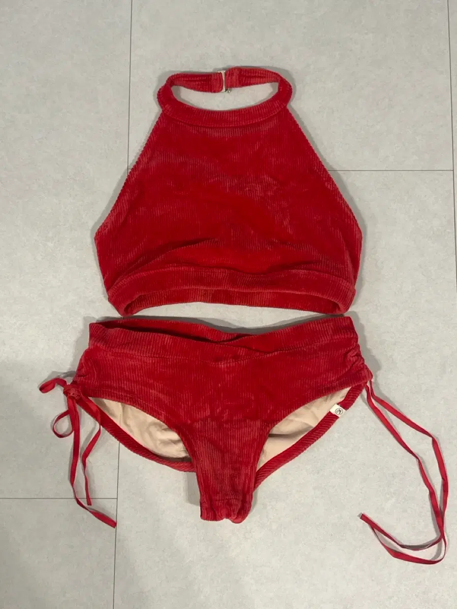 비메이드 폴웨어 햅번 레드 s