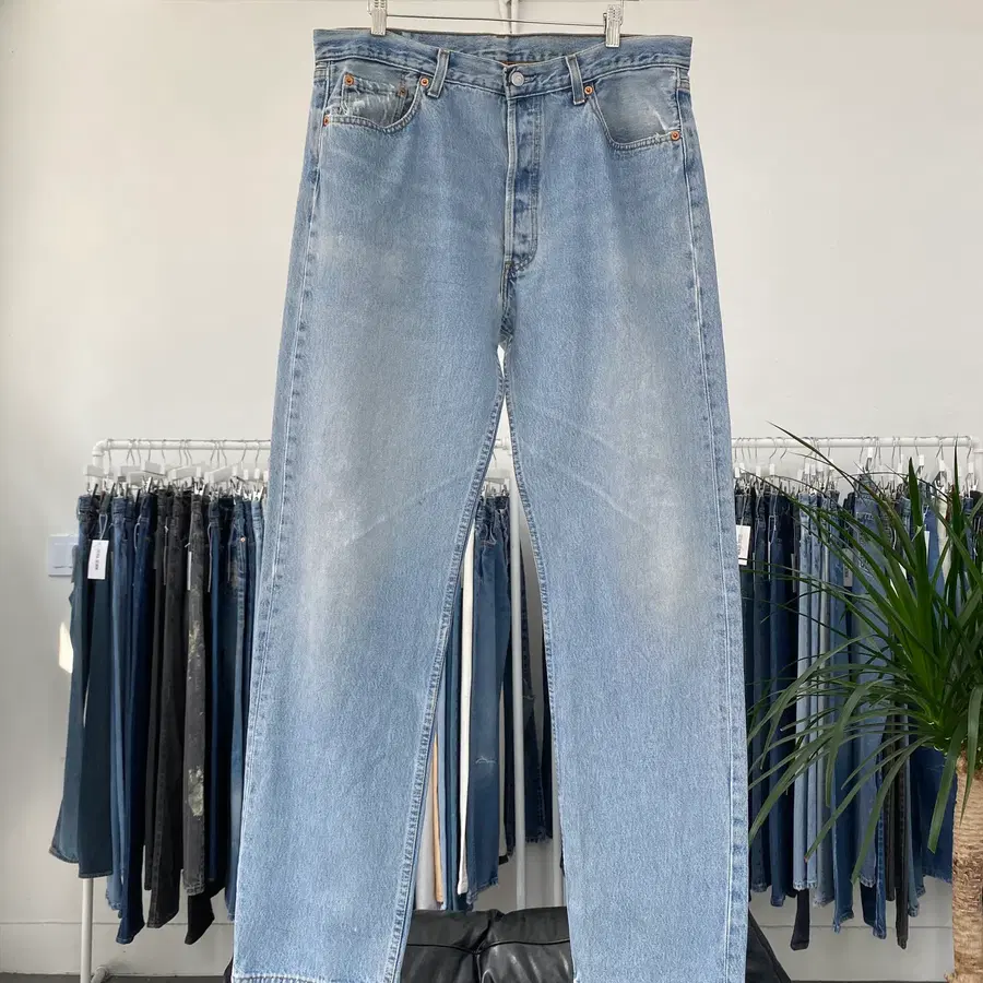 리바이스501 Straight Fit 90s UK 35사이즈 a5896