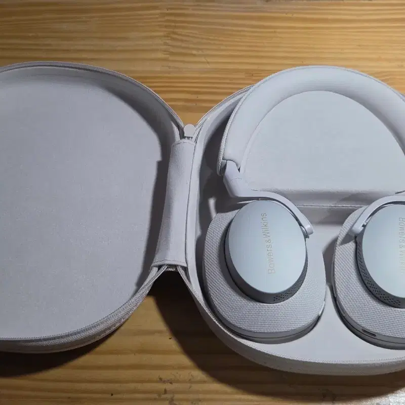 Bowers & Wilkins Px7 s2e 헤드폰 판매