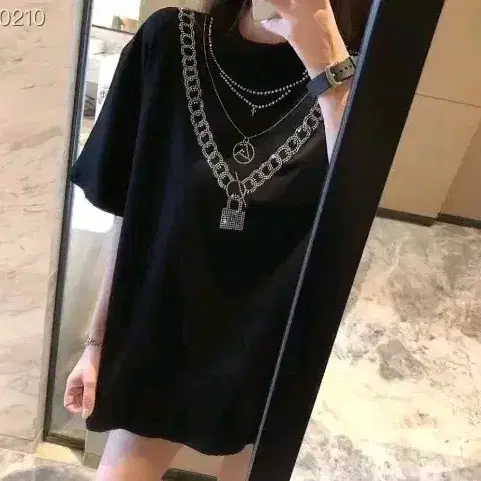 새상품 블랙 오버핏 티셔츠
