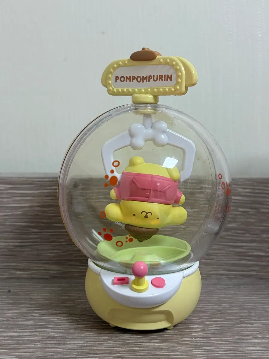 폼폼푸린 캡슐 토이 캡슐머신