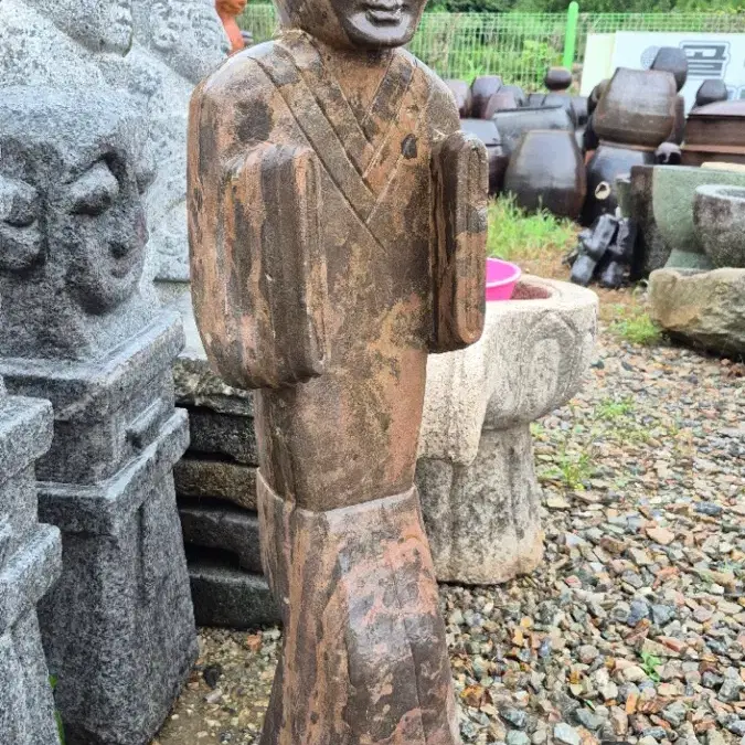동자 석조상