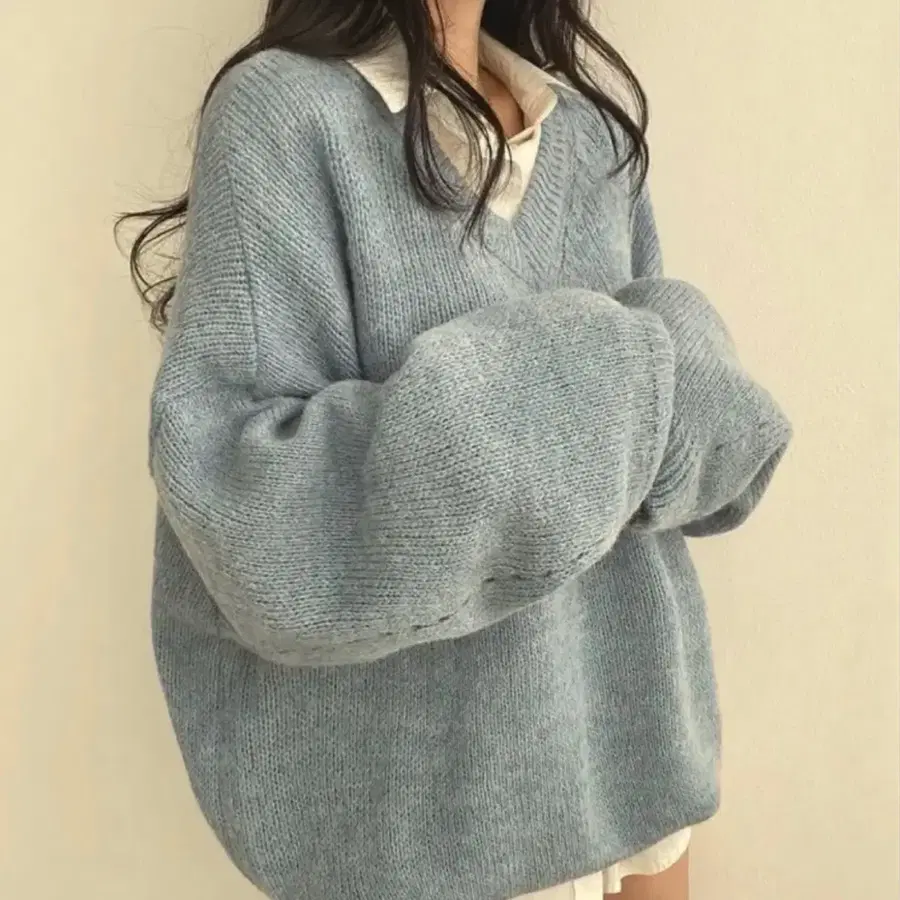 에이블리) 오버핏 브이넥 니트