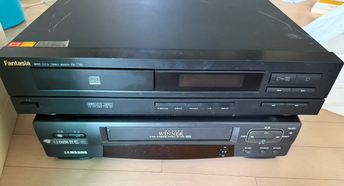 판타지아 CD플레이어 FH-770G + 삼성 VHS 플레이어 WINNER