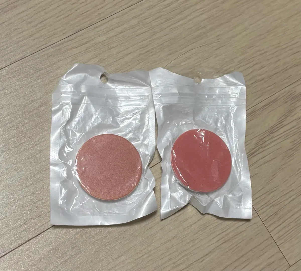핑크색 핸드폰 그립톡