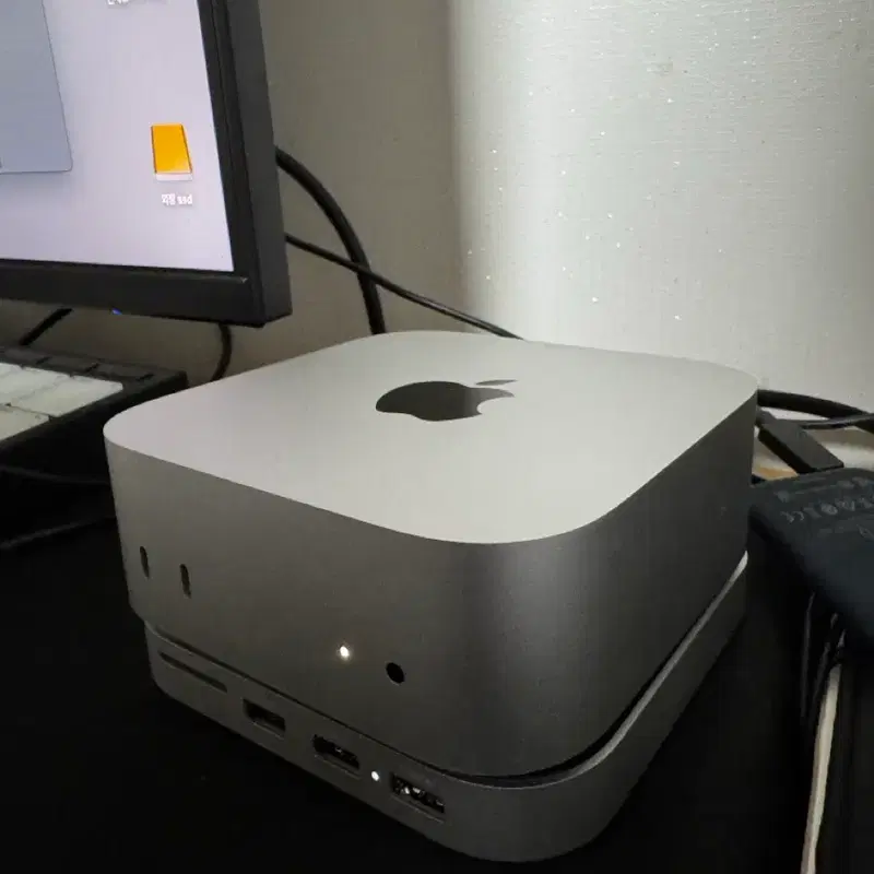 애플 맥 미니 M4 (16GB / 256GB) + 사테치 Mac Mini M4 전용 스탠드 멀티 허브