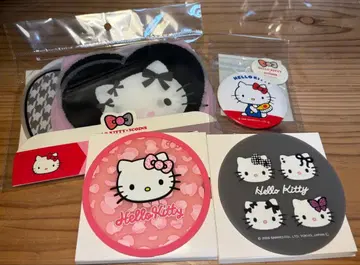 쓰리코인즈 헬로키티 콜라보 굿즈 세트