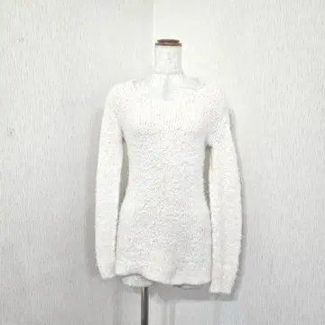 미쉘클랑 긴팔 니트 스웨터 아이보리 계열 복슬복슬 [ 38 ]