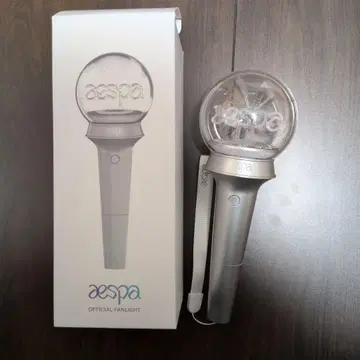 aespa 공식 응원봉 트레이딩 카드, 박스 포함