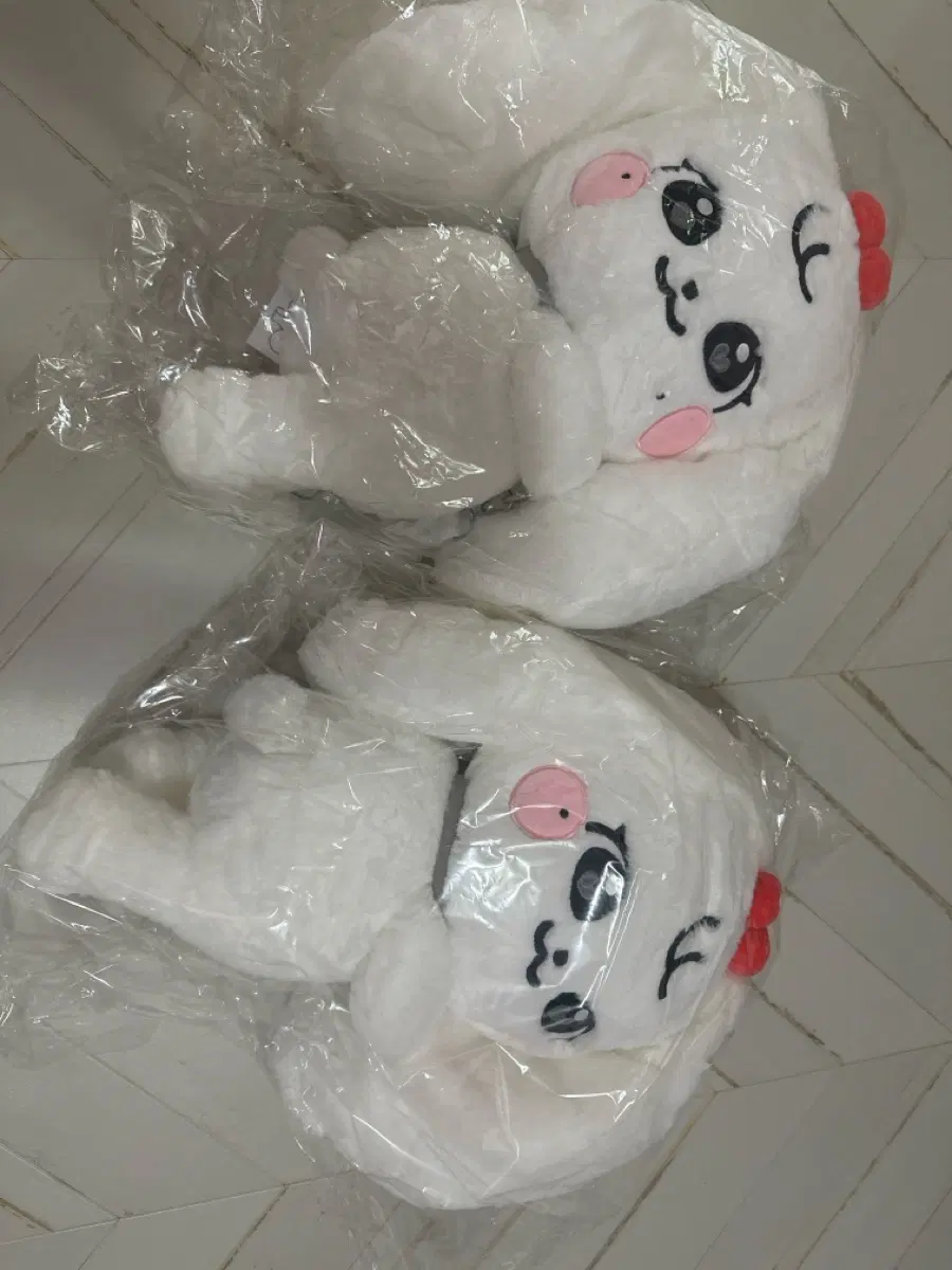 아이브 장원영 미니브 미니니 체리 허그인형 판매합니다