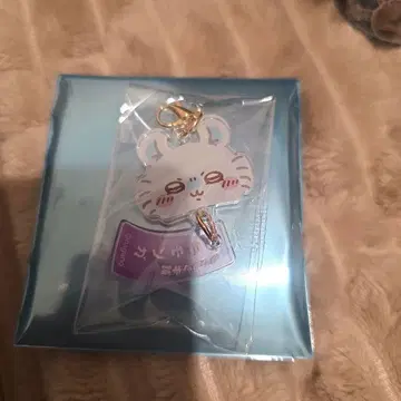 치이카와 (먼작귀) 모구모구 본점 한정판 풍경이 되어버린 아크릴 참 모몽가
