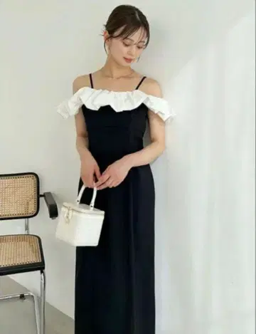 스나이델 퍼프 슬리브 원피스