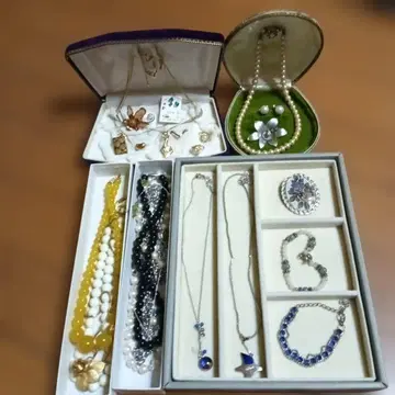 컬렉션 정리 액세서리 묶음 판매 니나리치, 목걸이 귀찌 귀걸이