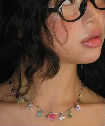 RONRON STARRY DANGLING CHARMS NECKLACE