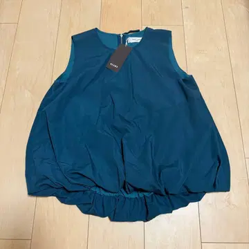 Demi-Luxe BEAMS 슬리브리스 상의