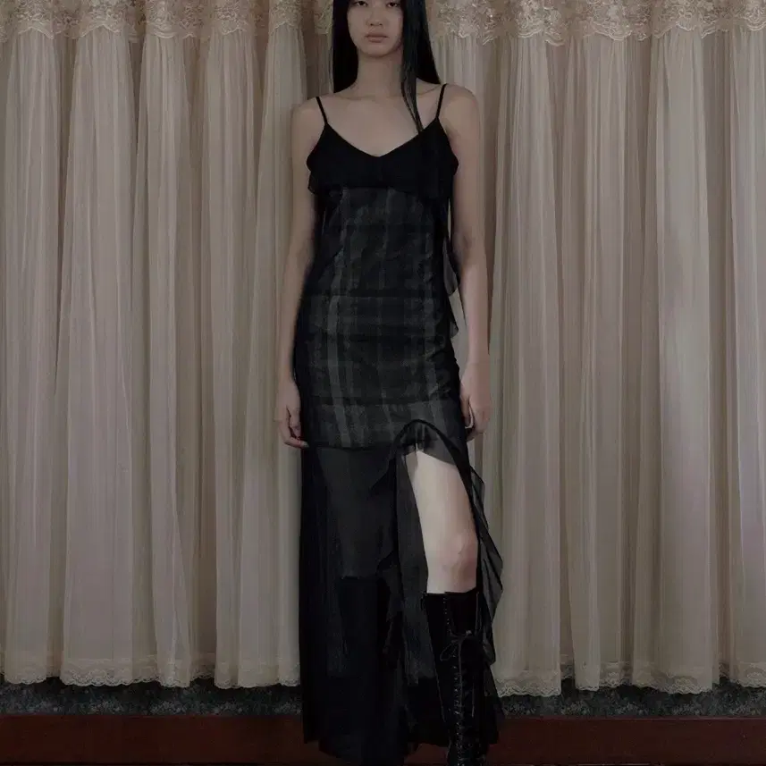 보헤미안서울 SEE-THROUGH CHECK RUFFLE MAXI DRESS
