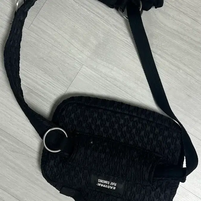 이스트팩 x 라프 시몬스(Eastpak x Raf Simons) 19FW 루프(Loop) 숄더백