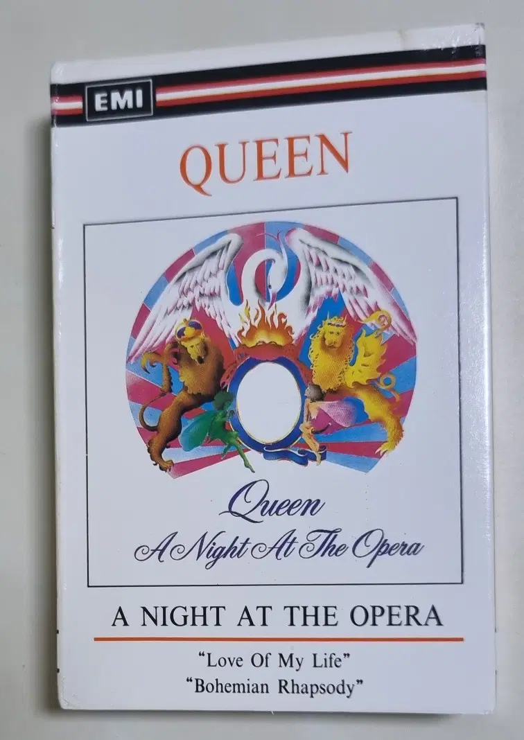 퀸 A Night At The Opera (개봉 카세트테이프)